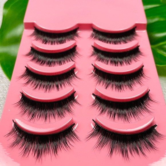 Spiked mink false eyelash strips - Picture 4 of 5